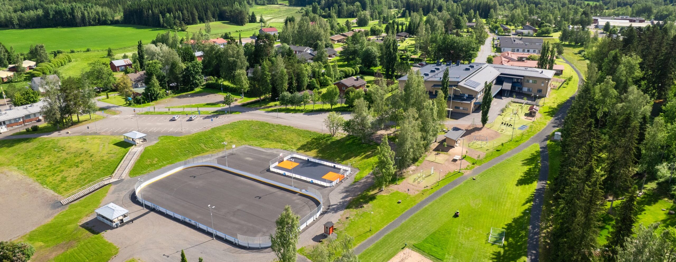 Aerial view of the Pääskylä school center and the nearby sports area.