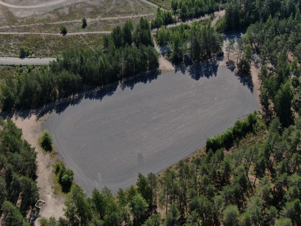 Jämin pesäpallokenttä ilmasta.